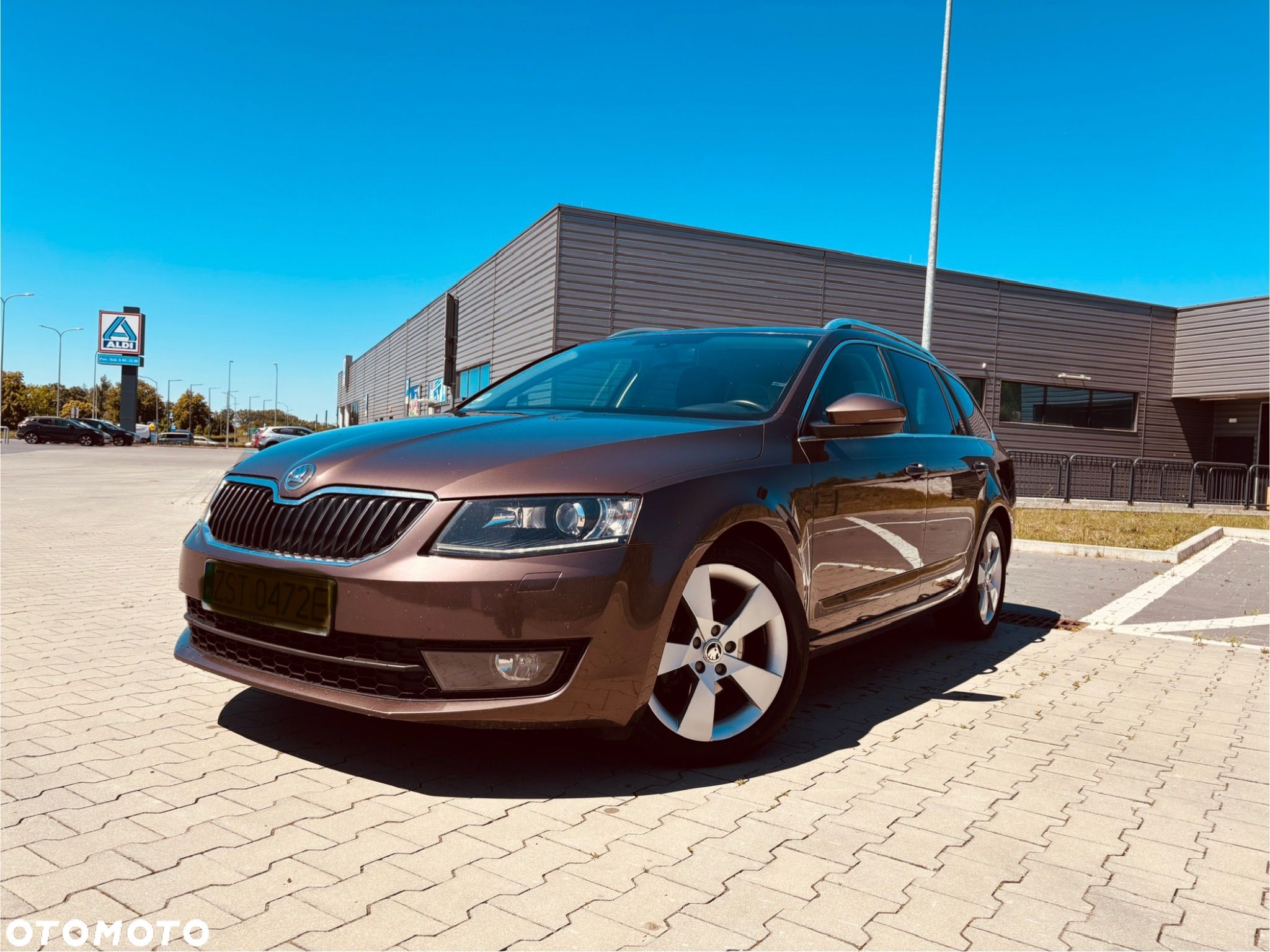Skoda Octavia 2.0 TDI Edition DSG - 1