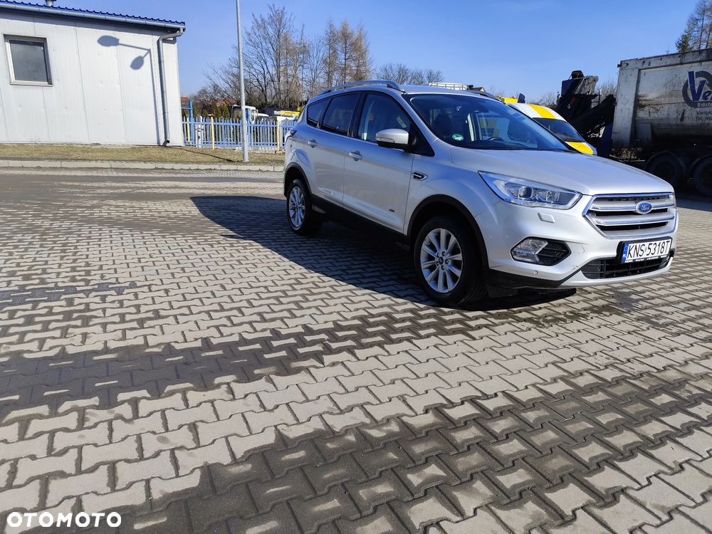 Ford Kuga 1.5 EcoBoost 4x4 Titanium - 3