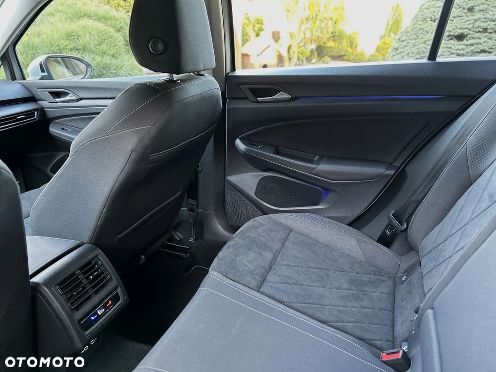 Volkswagen Golf - 20