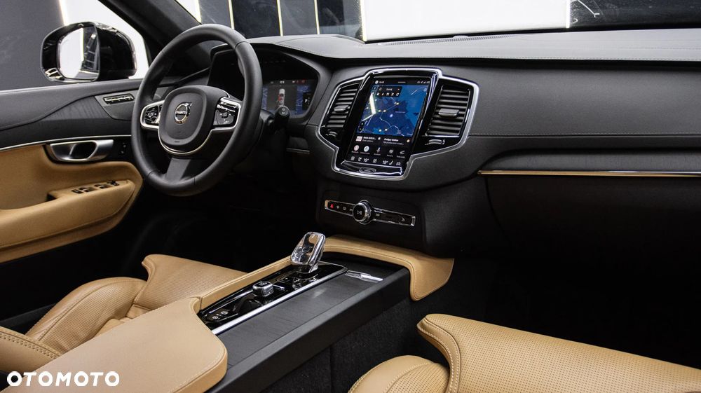 Volvo XC 90 T8 AWD Plug-In Hybrid Plus Dark 7os - 19