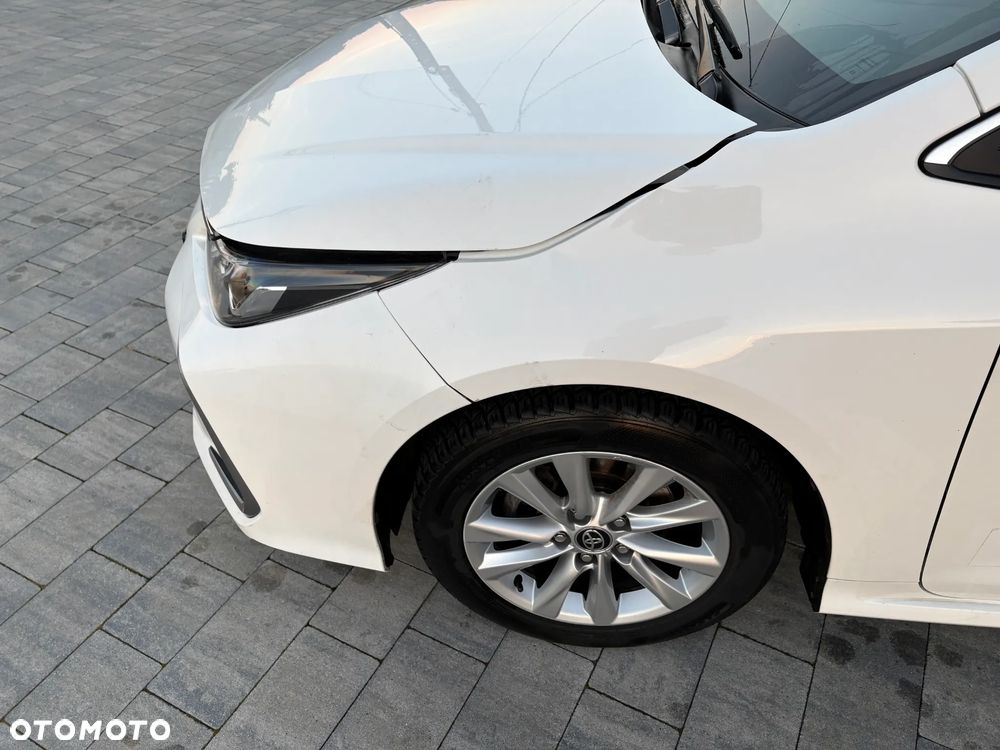 Toyota Corolla 1.8 Hybrid Comfort - 18