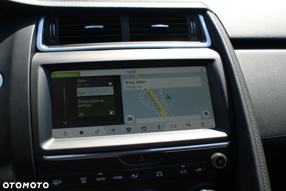 Jaguar E-Pace - 33