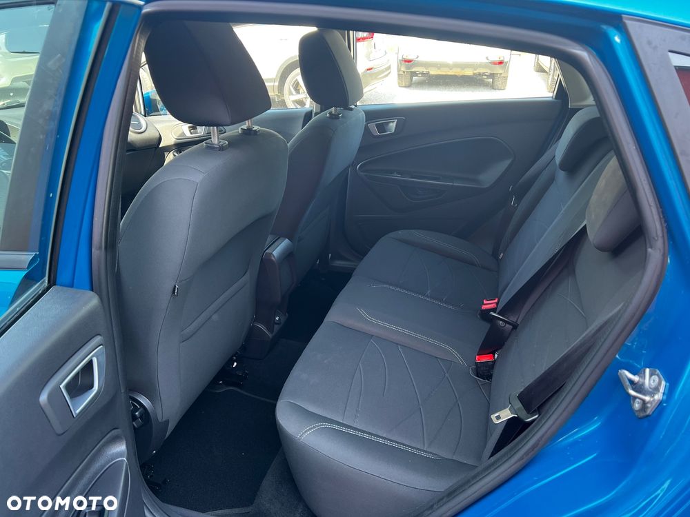 Ford Fiesta - 23