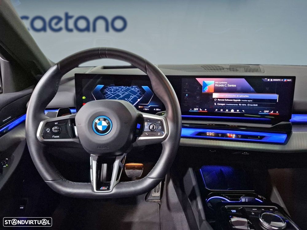 BMW i5 eDrive40 Pack Desportivo M - 13