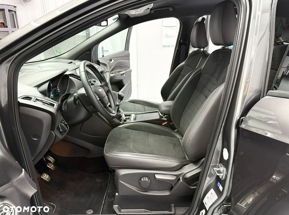 Ford Kuga 1.5 EcoBoost 2x4 Business Edition - 18