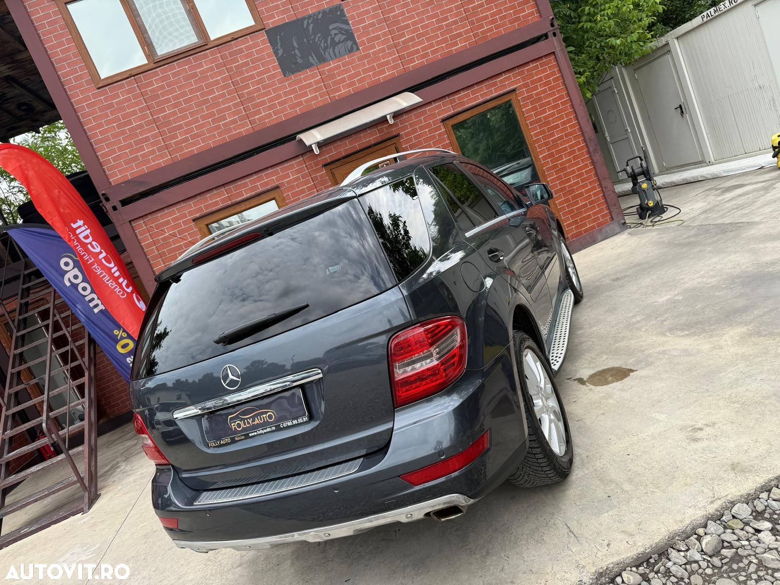 Mercedes-Benz ML 300 CDI 4Matic 7G-TRONIC DPF BlueEFFICIENCY Grand Edition - 25