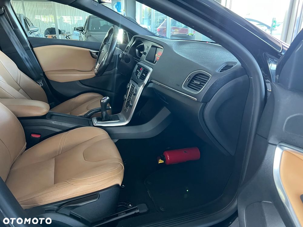 Volvo V40 Cross Country D3 Drive-E Summum - 39