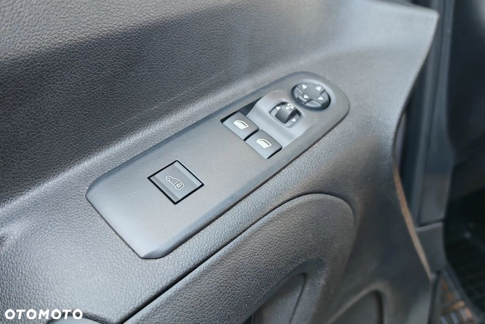 Fiat Doblo - 17