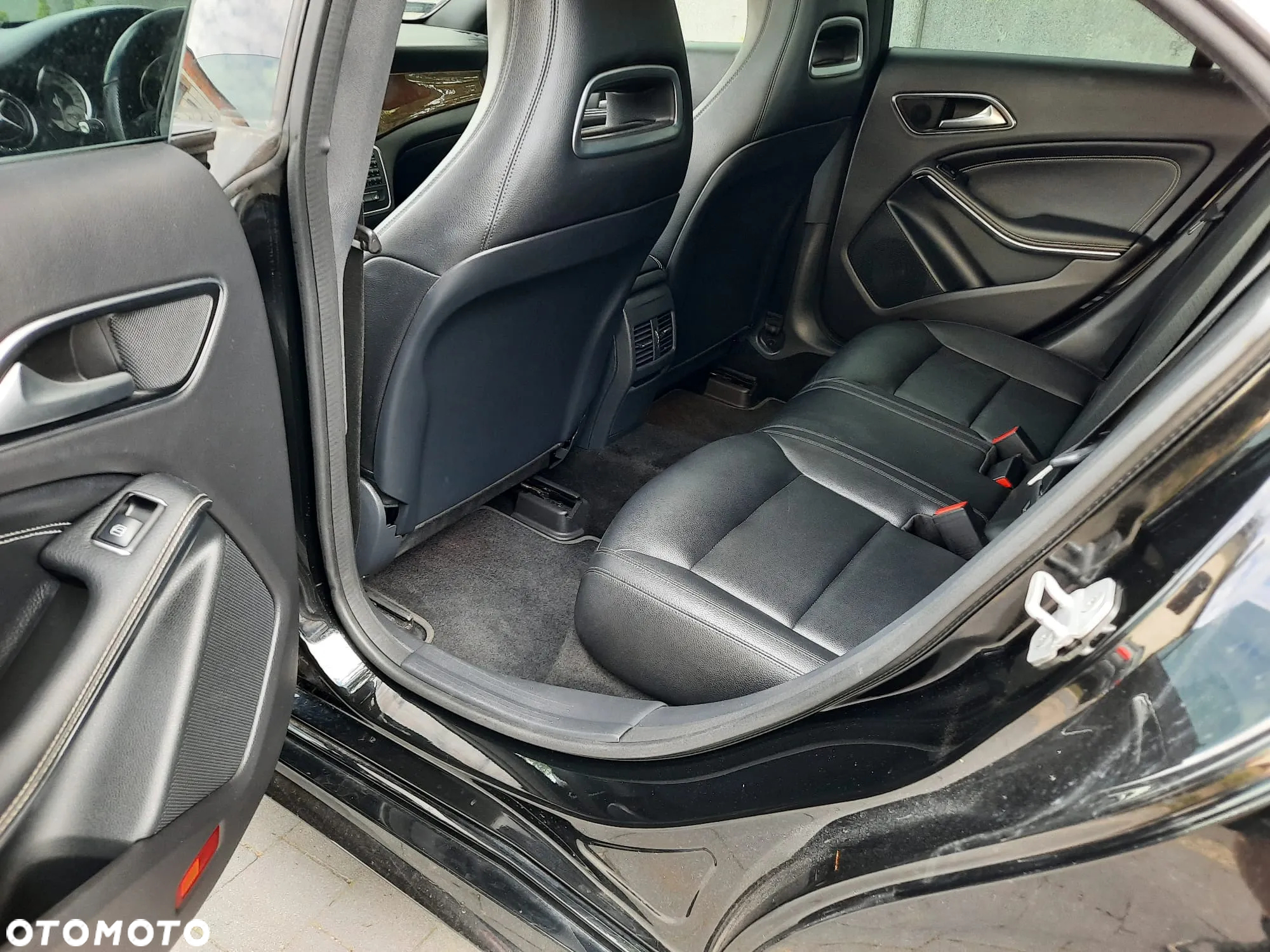 Mercedes-Benz CLA - 10
