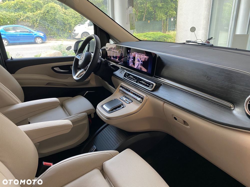 Mercedes-Benz Klasa V 300 d 4-Matic 9G-Tronic Avantgarde (d³ugi) - 32