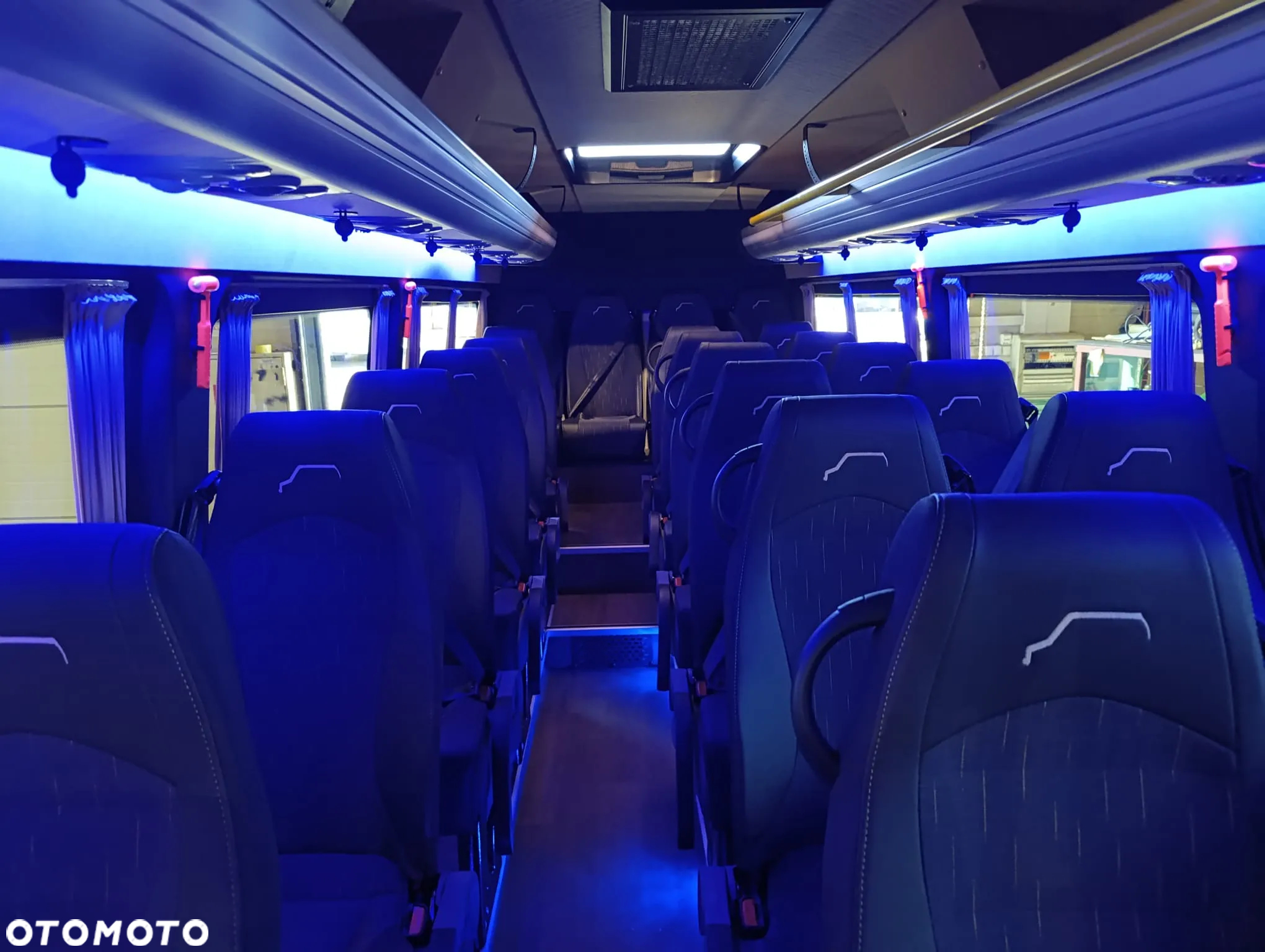 Mercedes-Benz Sprinter 519 - 20