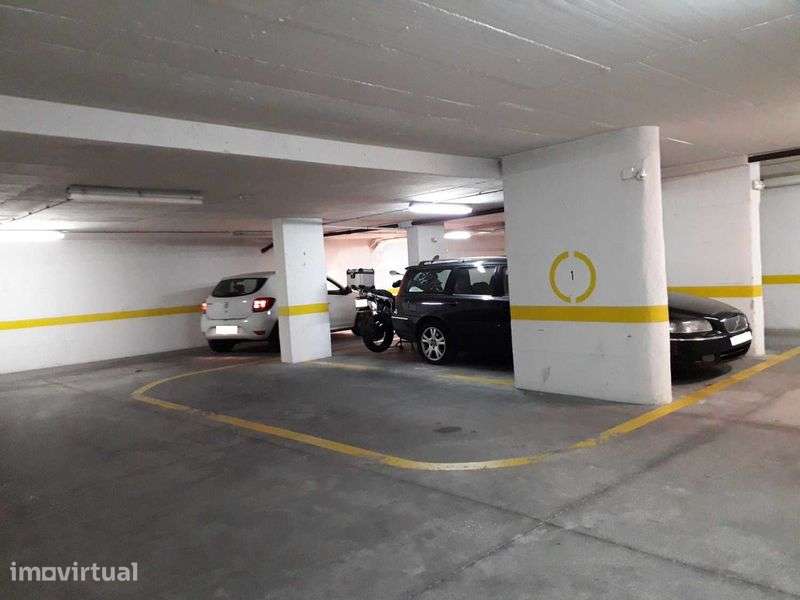 Garagem Miraflores c/2 acessos: R Dr Alfredo da Costa e Av das Túlipas - Grande imagem: 2/10