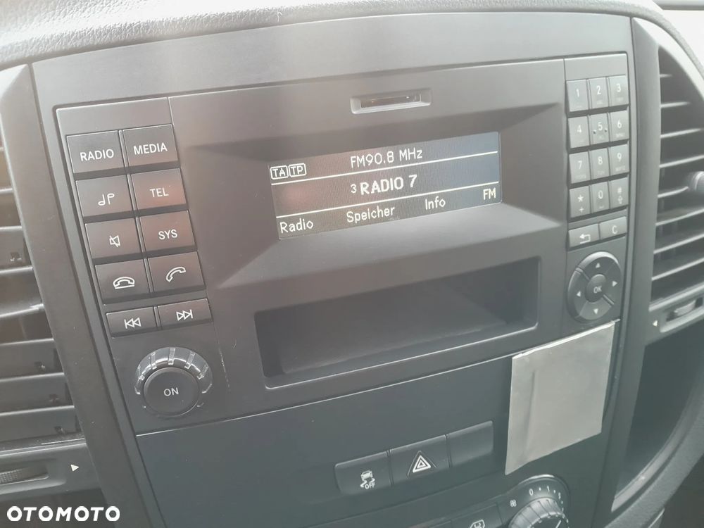 Mercedes-Benz VITO - 11