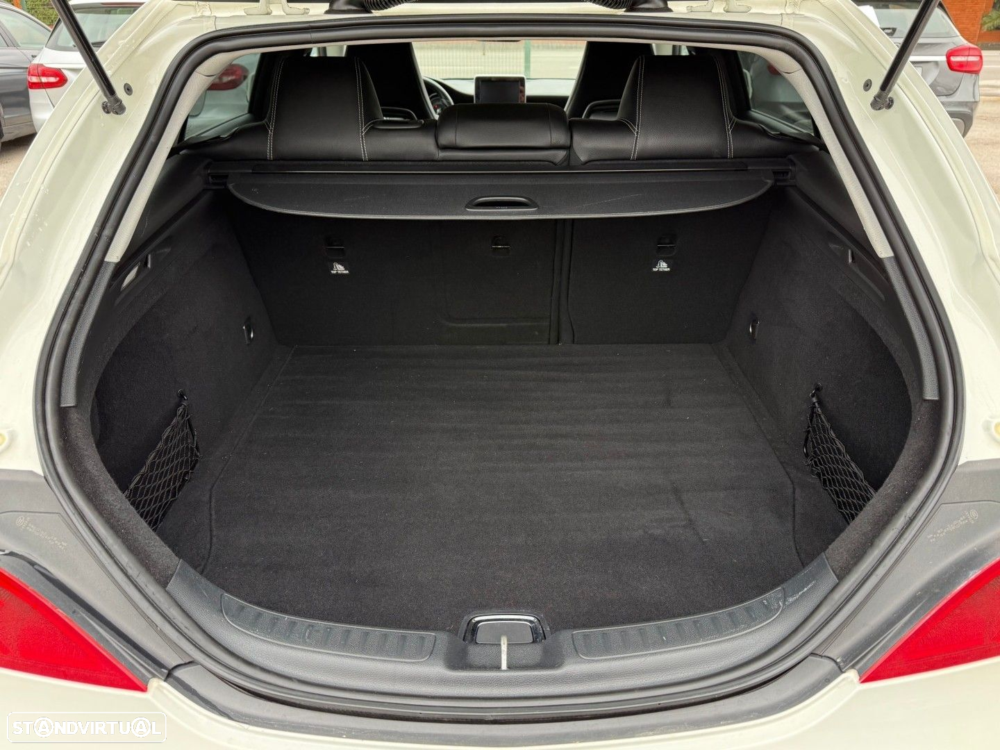 Mercedes-Benz CLA 200 d Shooting Brake Urban Aut. - 14