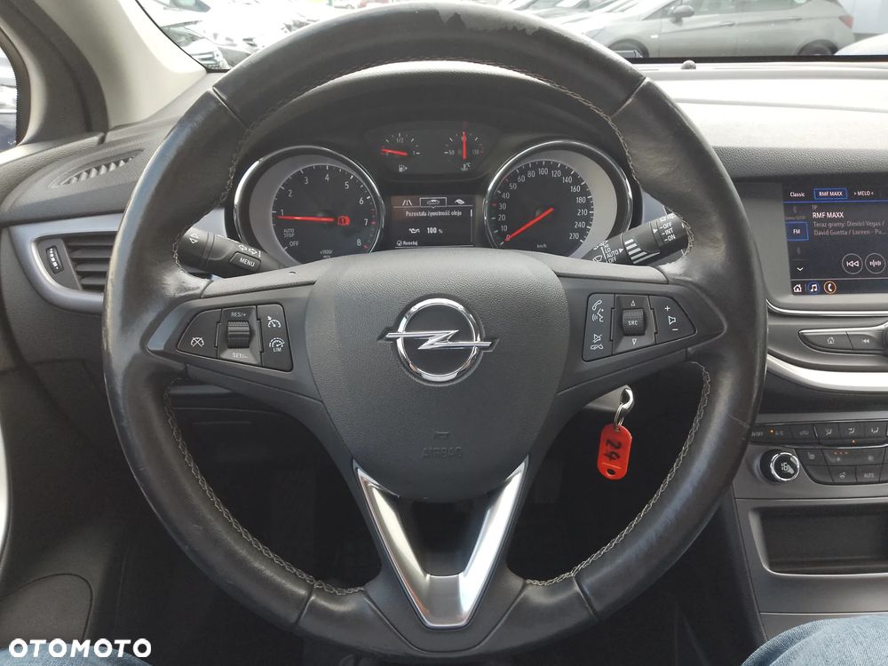 Opel Astra V 1.2 T Edition S&S - 10