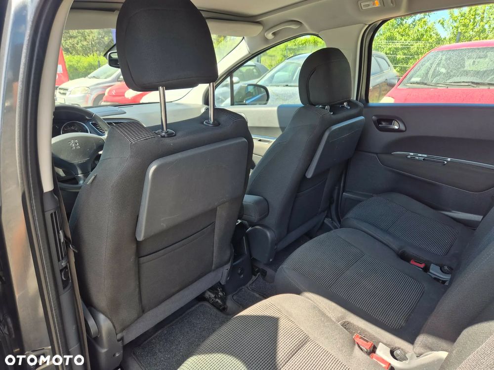Peugeot 5008 - 25