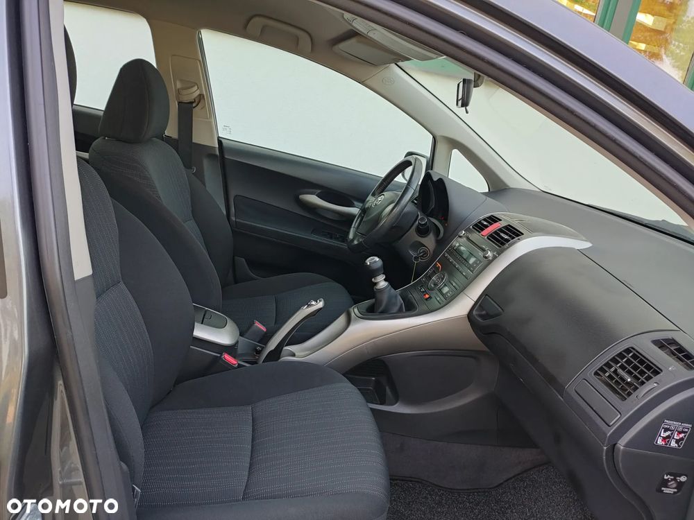Toyota Auris 1.33 VVT-i - 19