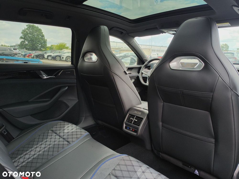 Volkswagen Passat Variant - 17