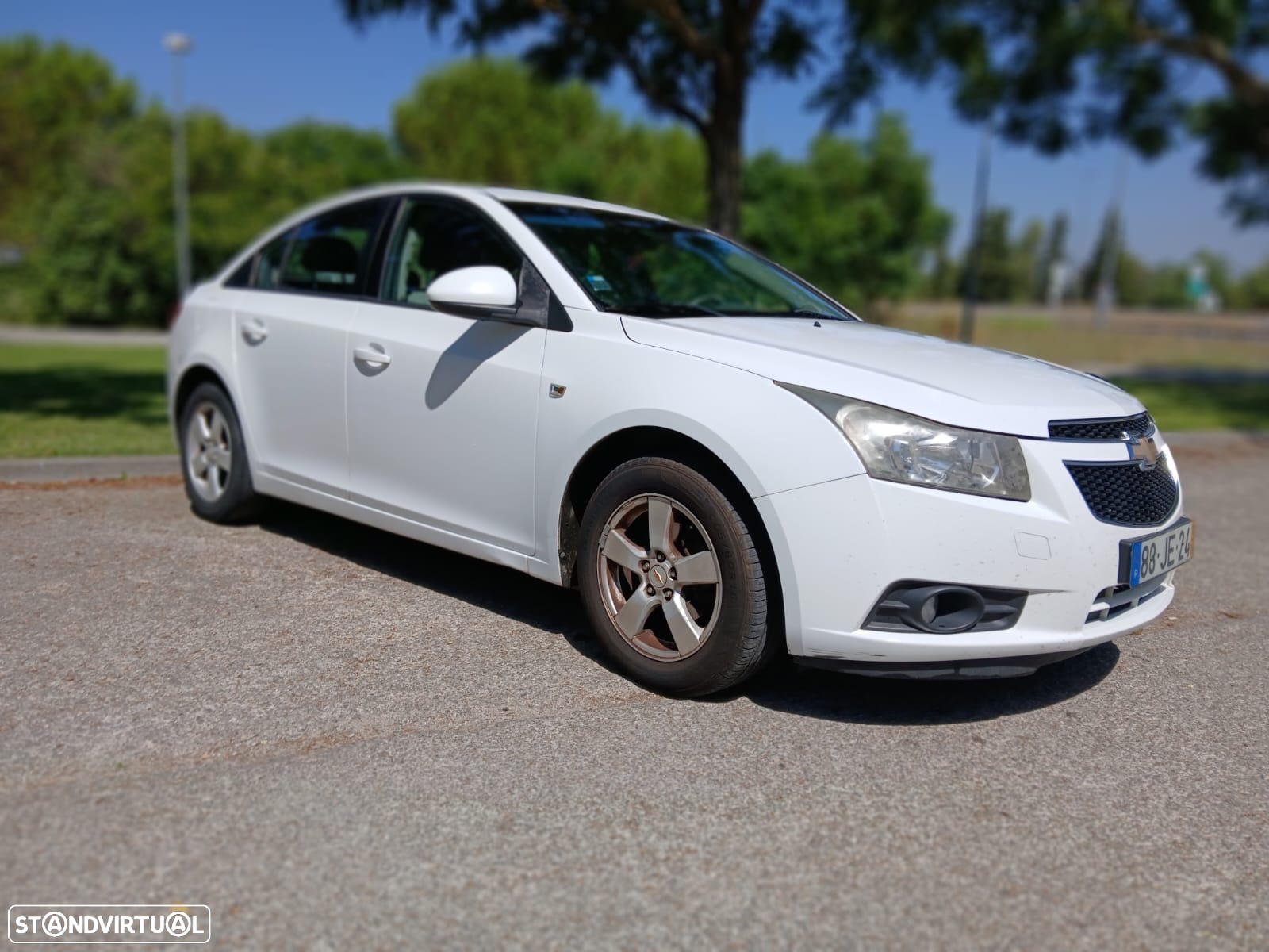 Chevrolet Cruze 1.6 LS - 4