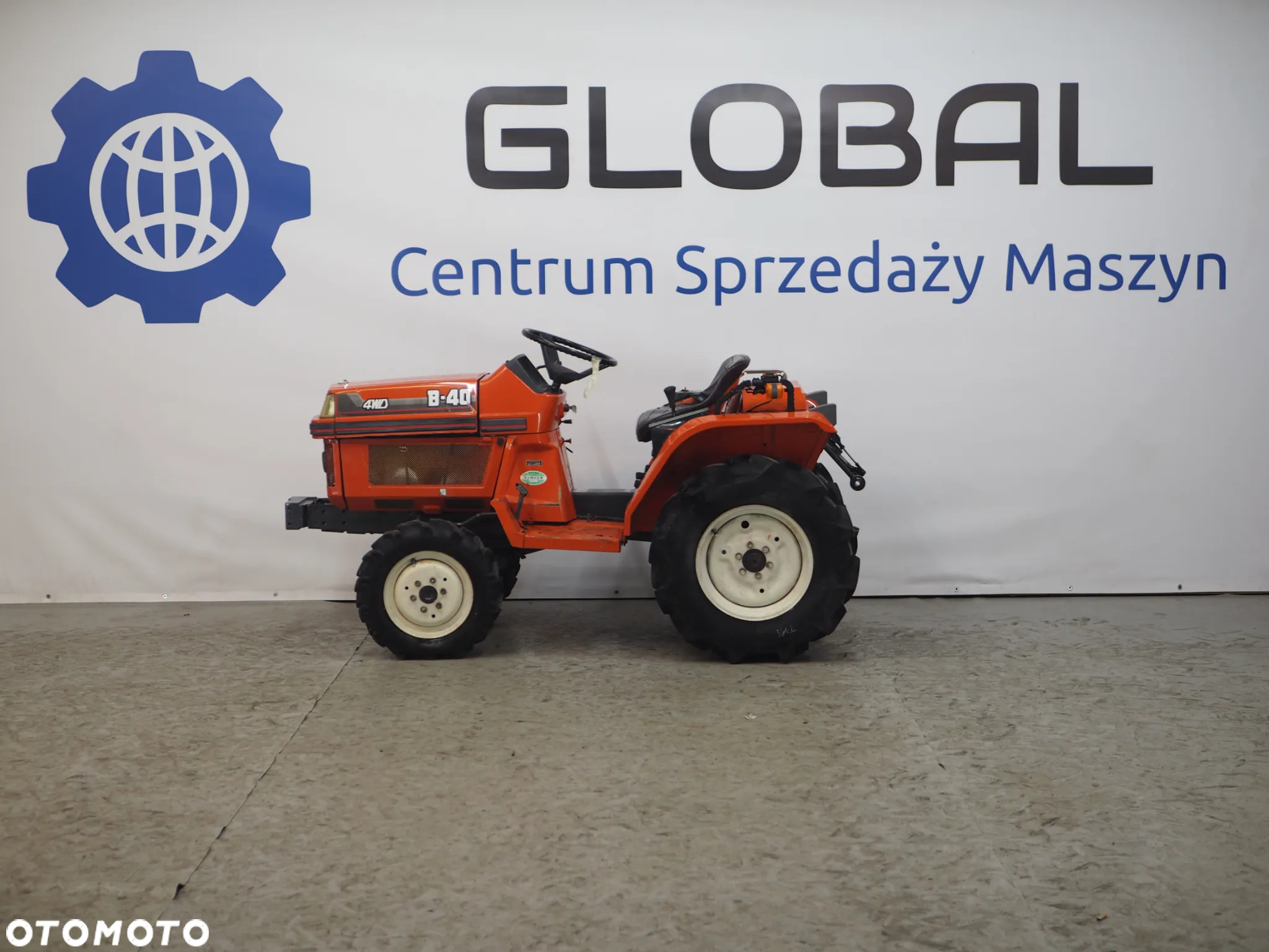 Kubota B40 - 3