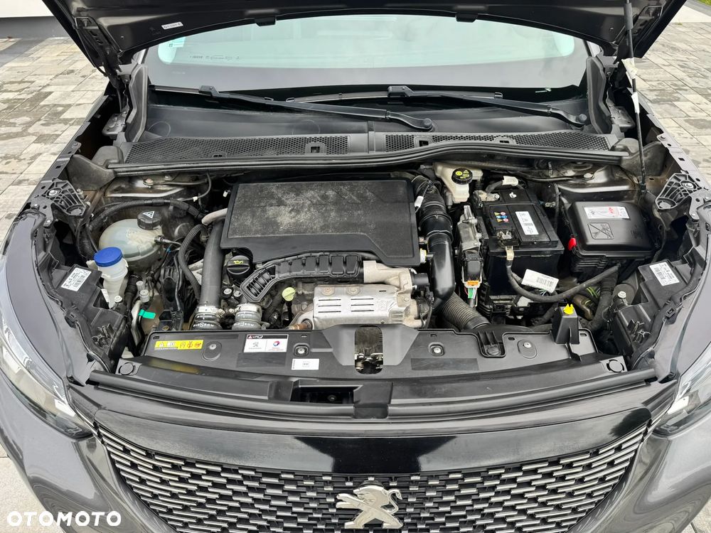 Peugeot 2008 PureTech 130 Allure - 29
