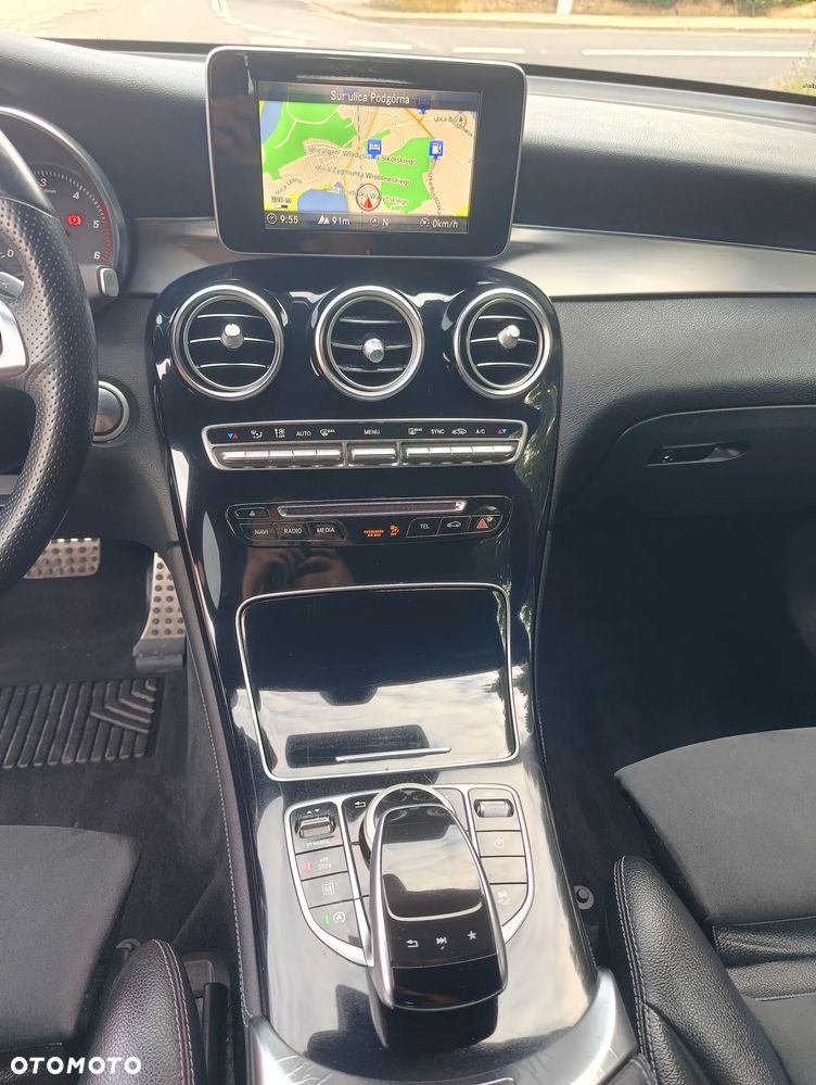 Mercedes-Benz GLC 220 d 4Matic 9G-TRONIC AMG Line - 9