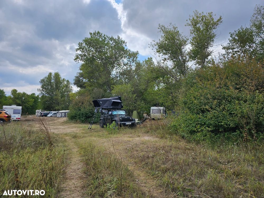 Jeep Wrangler - 12