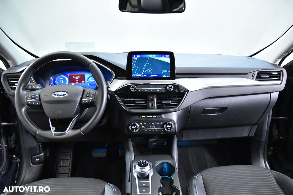 Ford Kuga - 9