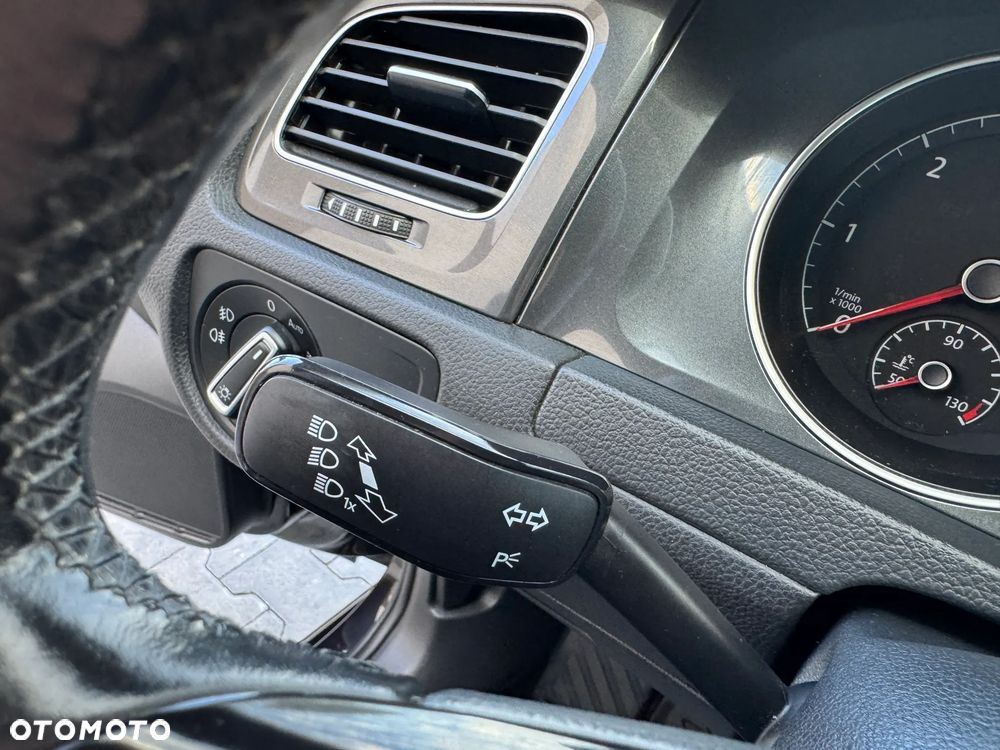 Volkswagen Golf - 21