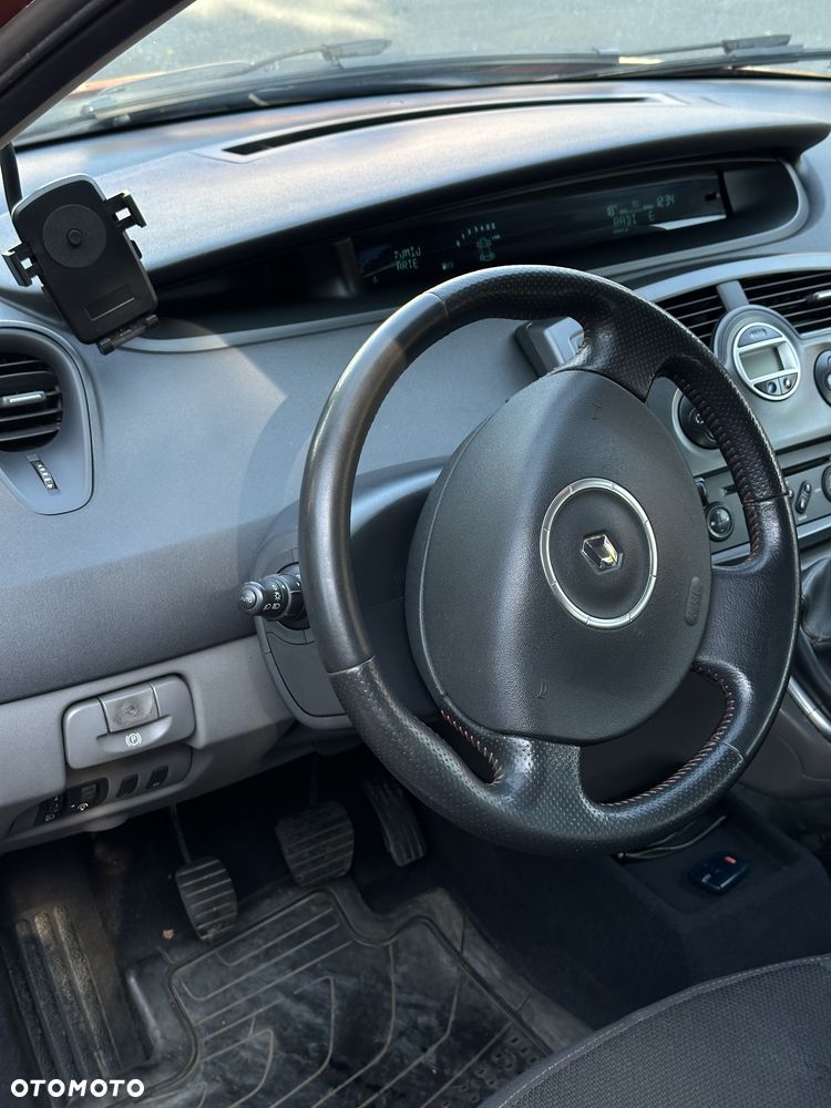 Renault Scenic - 11