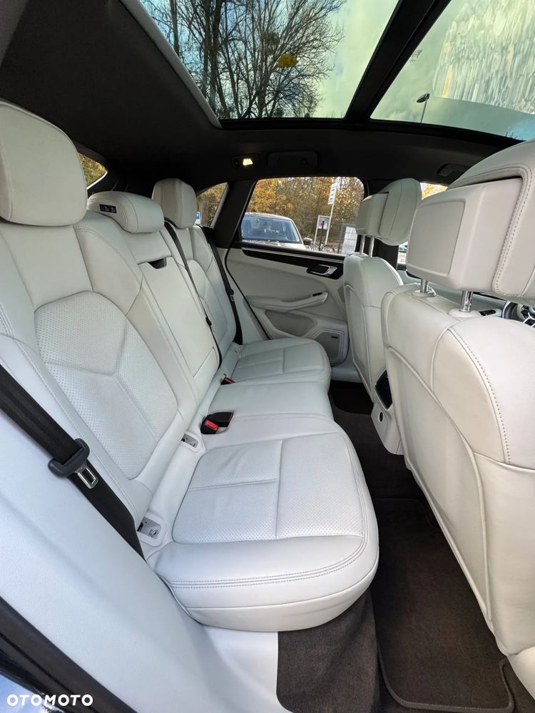 Porsche Macan - 23