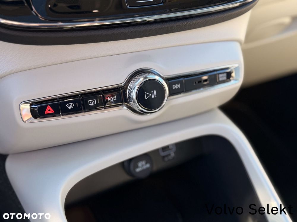 Volvo XC 40 2022