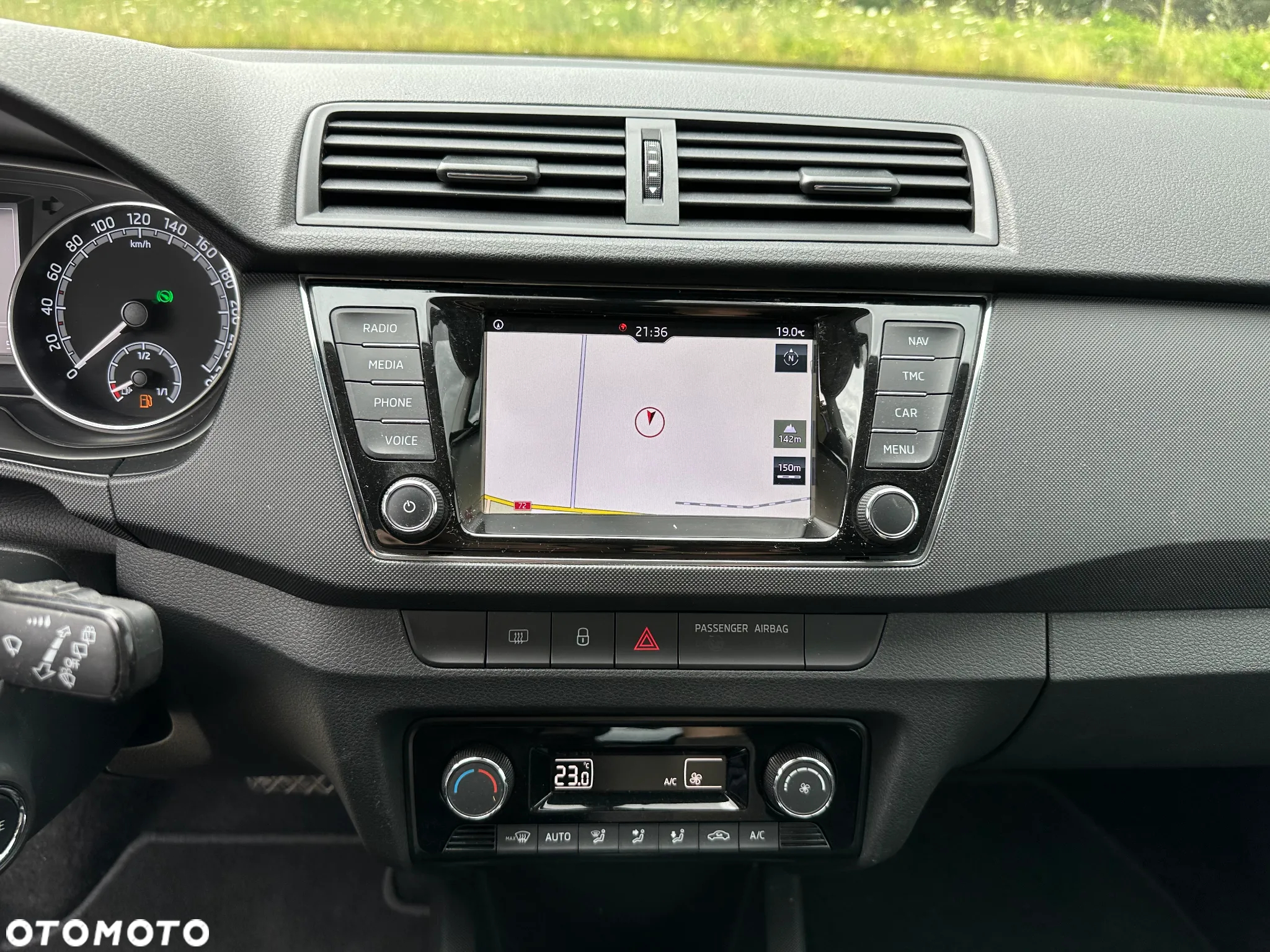 Skoda Fabia 1.0 TSI Ambition DSG - 35