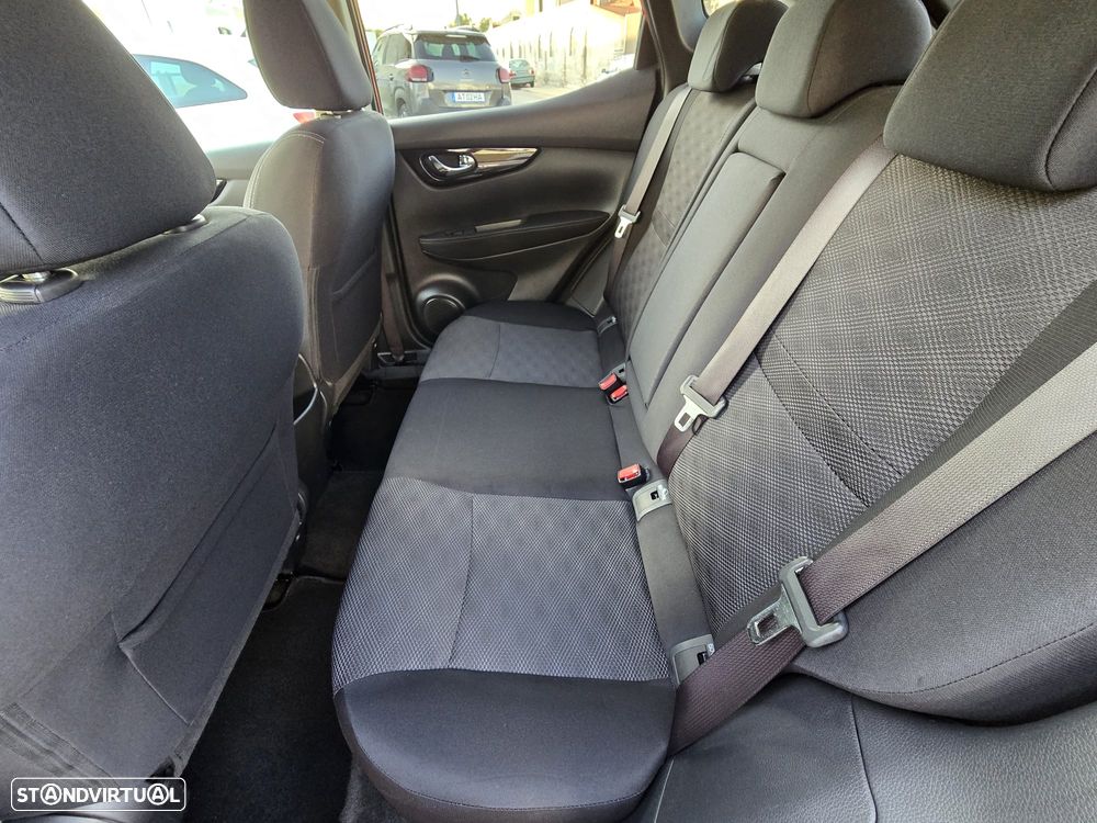 Nissan Qashqai 1.5 dCi Acenta - 17