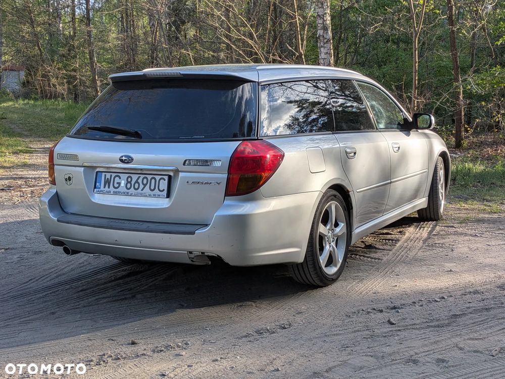 Subaru Legacy 2.0i MT - 3