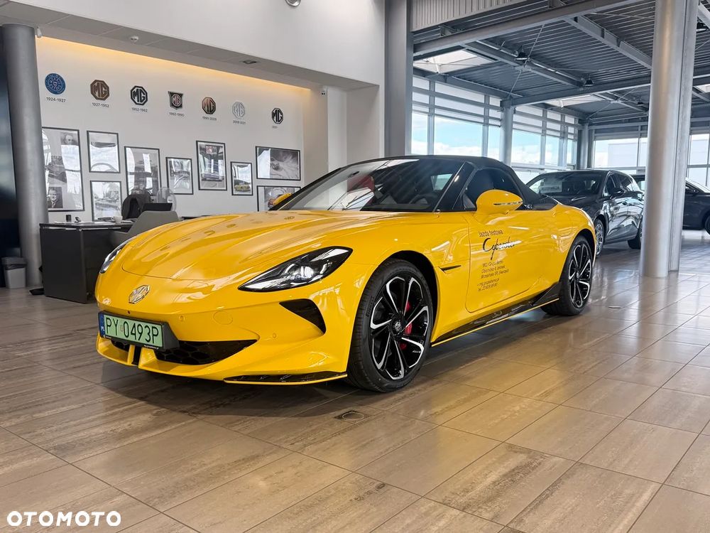 MG Cyberster 77kWh AWD Czarny Dach - 12