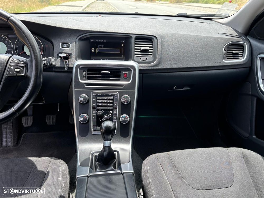 Volvo V60 DRIVe - 22