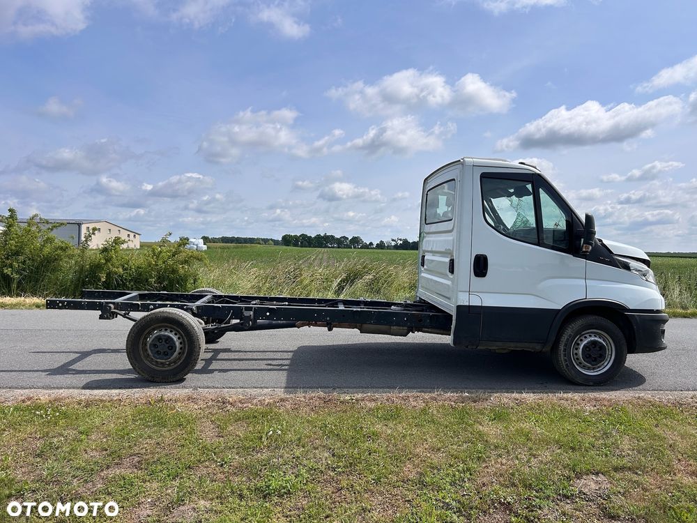 Iveco 35s16 - 11