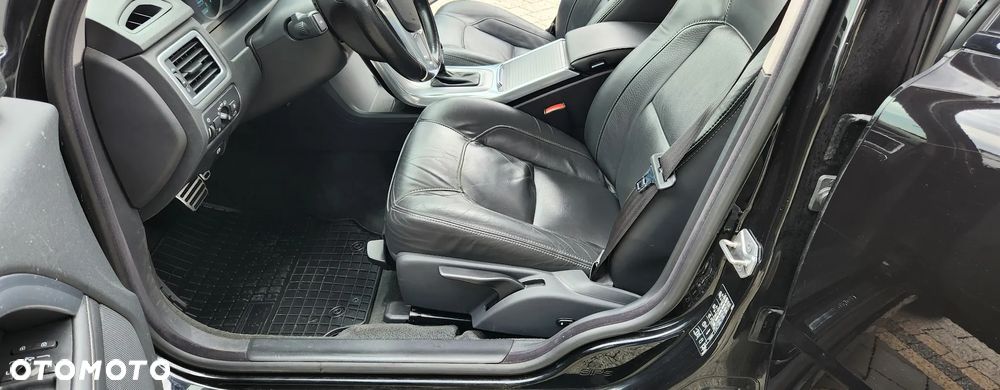 Volvo V70 D4 Geartronic Summum - 22