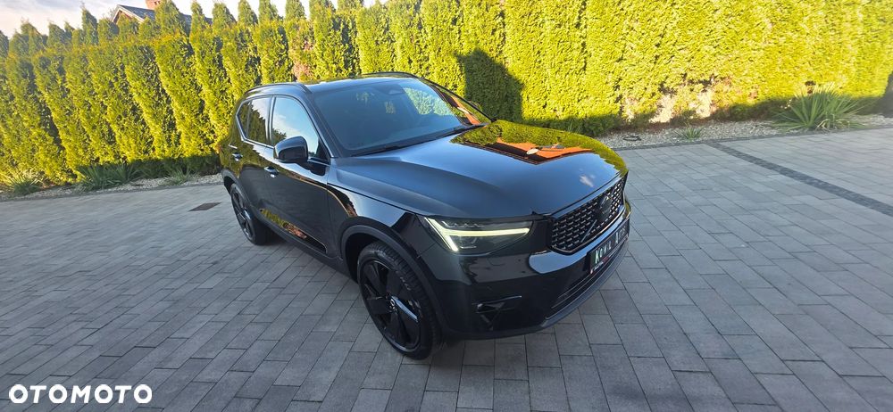 Volvo XC 40 B4 Plus Black Edition - 15