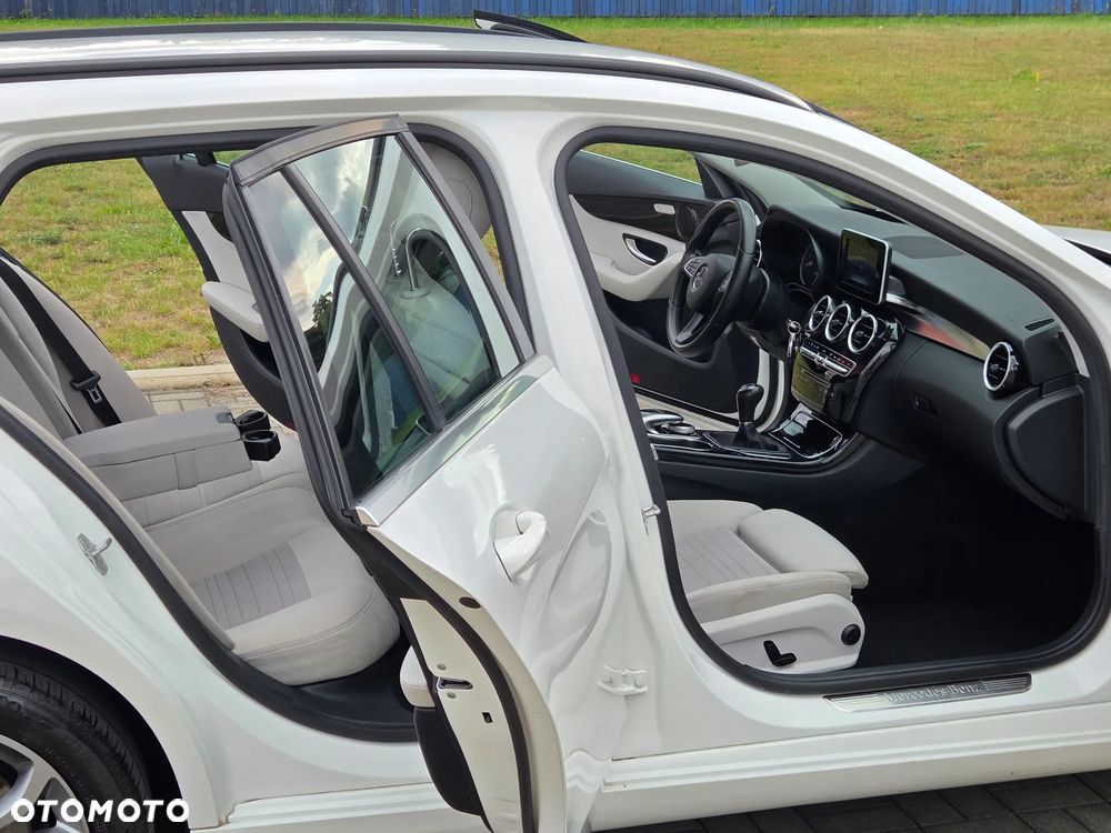 Mercedes-Benz Klasa C 200 (BlueTEC) d Exclusive - 19
