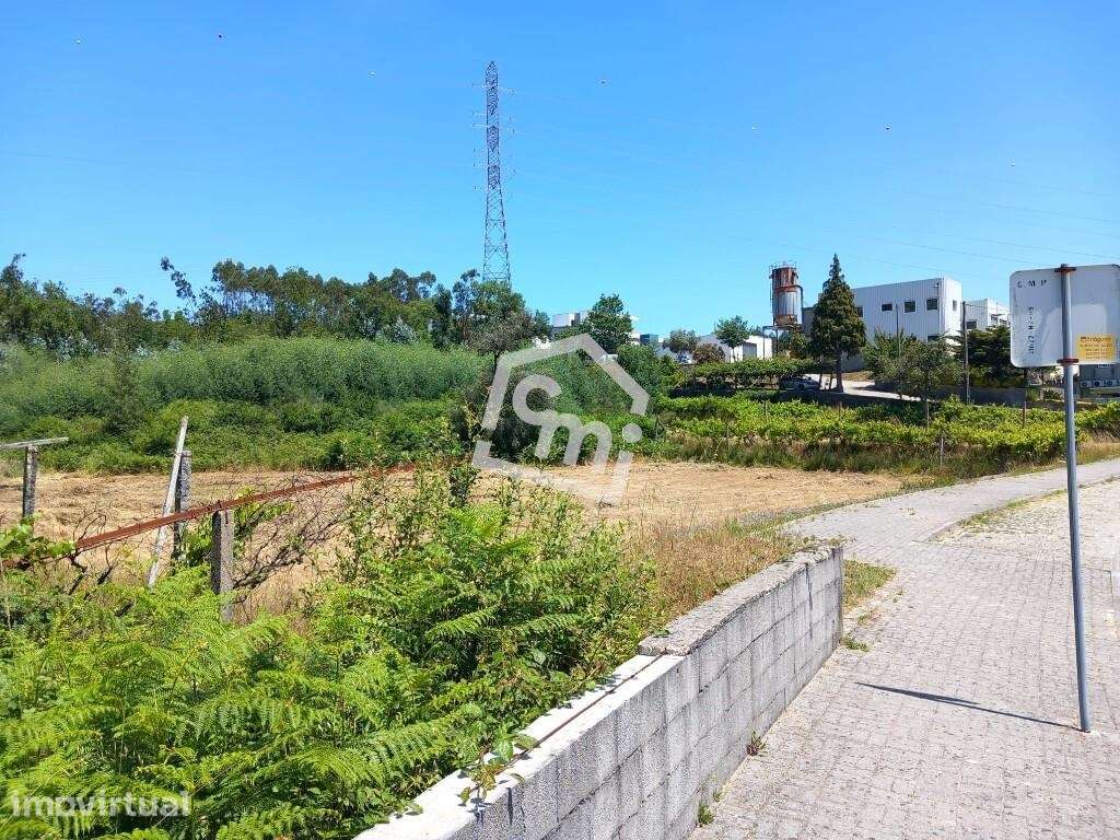 Terreno com Potencial Construtivo em Vandoma – Paredes - Grande imagem: 2/13
