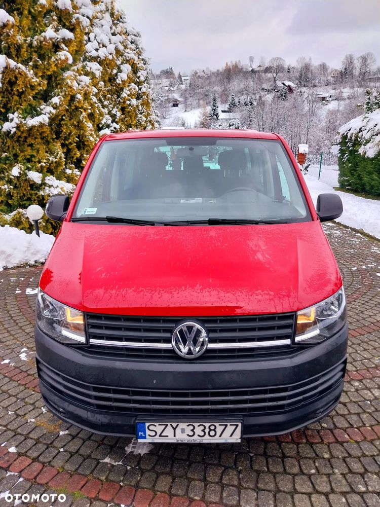 Volkswagen Caravelle - 1