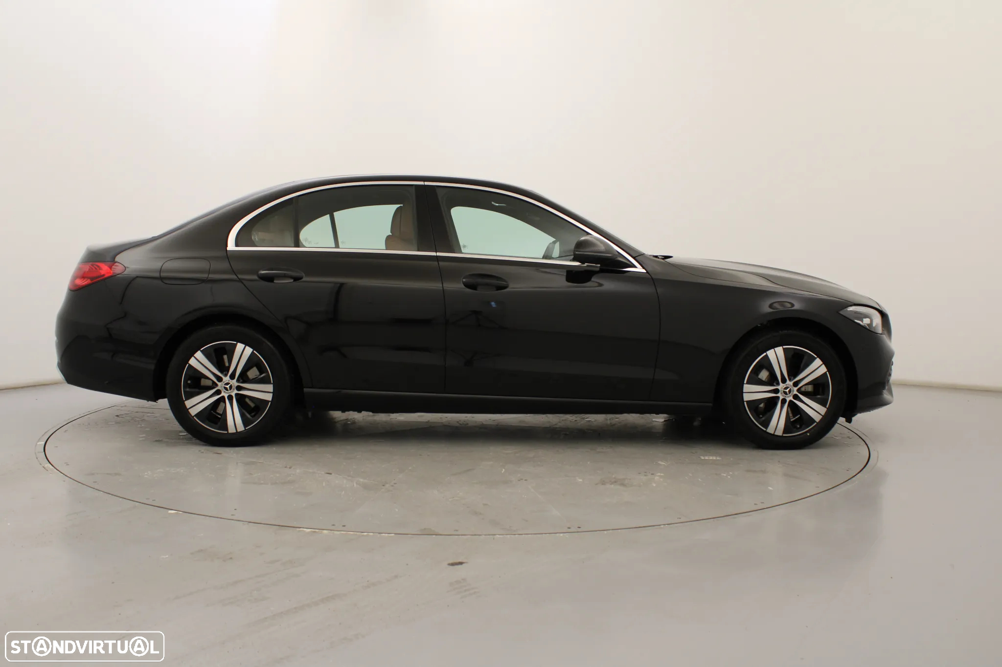 Mercedes-Benz C 300 e - 4