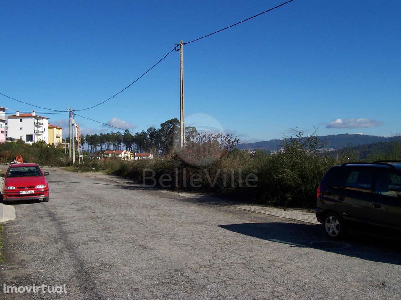 Lotes em Banda, de Gaveto e Individuais em excelente local - Grande imagem: 2/7