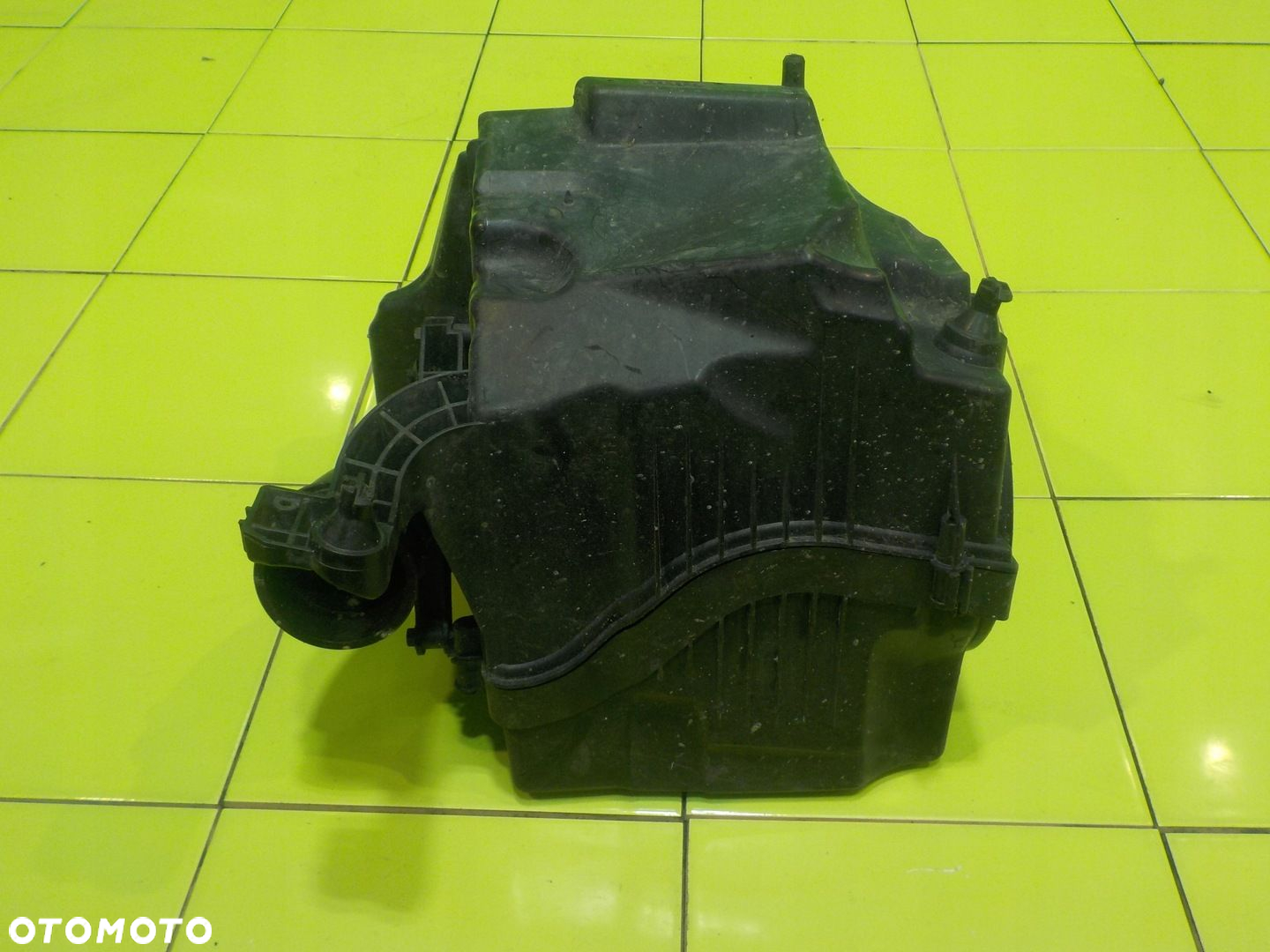 FORD FOCUS MK3 1.0 B 12r HB 5D obudowa filtra powietrza - 2