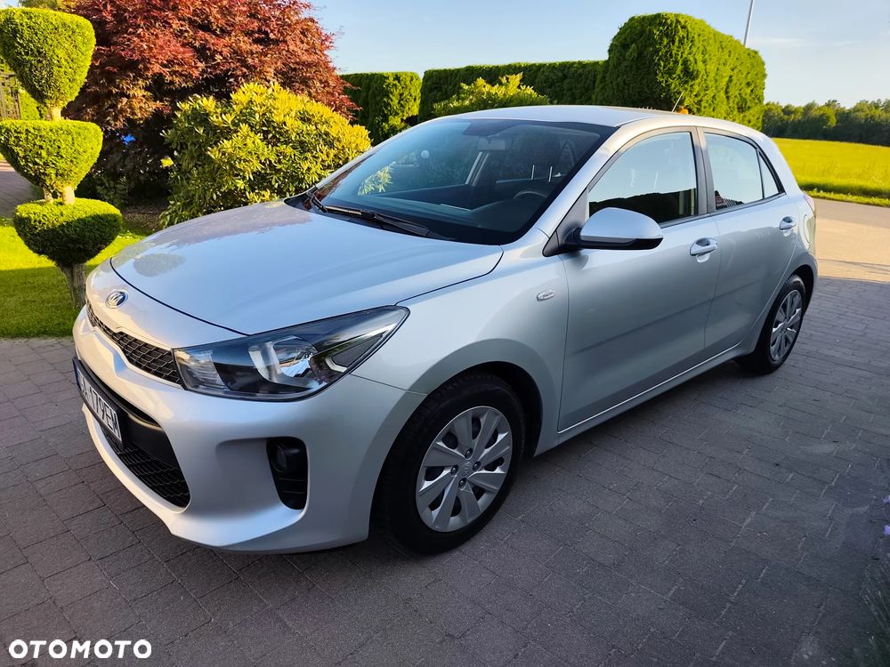 Kia Rio 1.2 M - 11