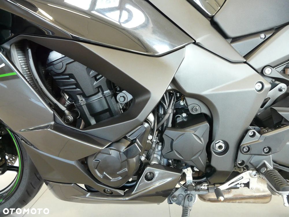 Kawasaki Ninja - 9