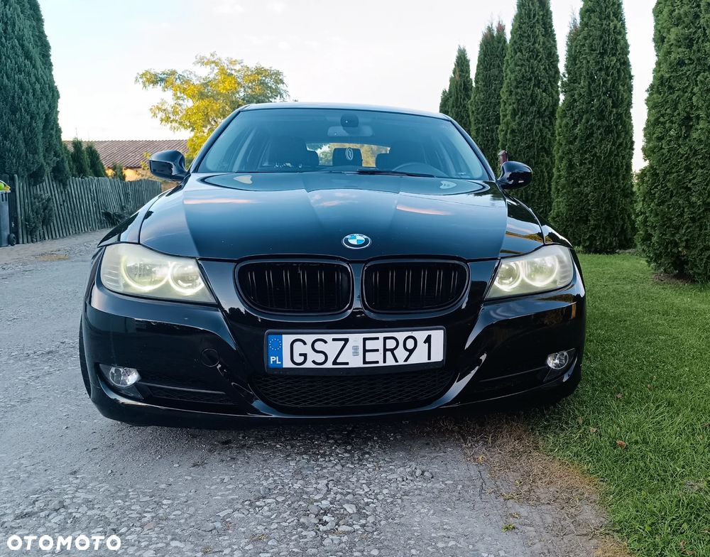 BMW Seria 3 318d Luxury Line - 1