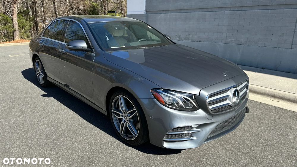 Mercedes-Benz Klasa E - 2